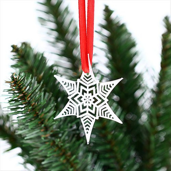 Acrylic bauble for the Christmas tree